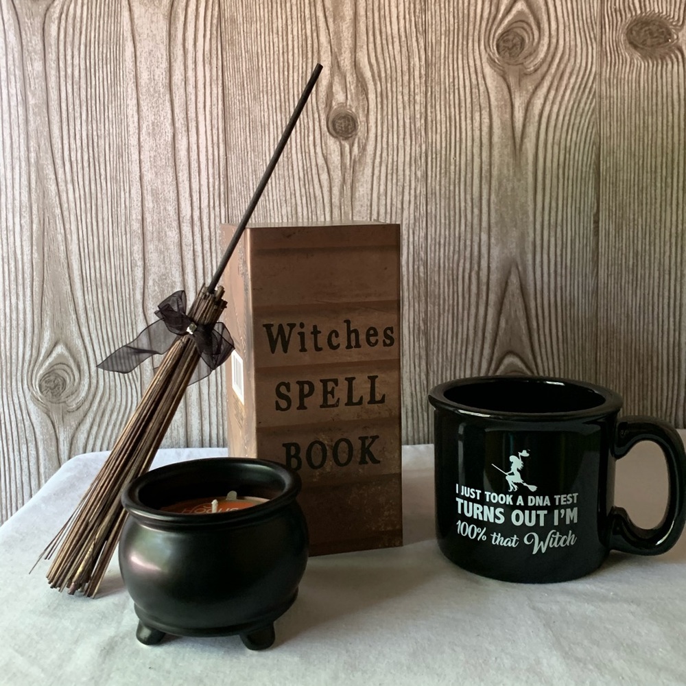 ✨HP✨”TURNS OUT I’M 100% THAT WITCH” 🧹 Coffee Mug - Picture 2 of 8